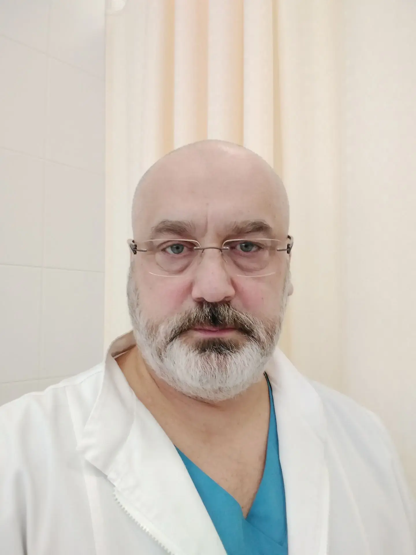 Петров Павел Николаевич — вертеброневролог